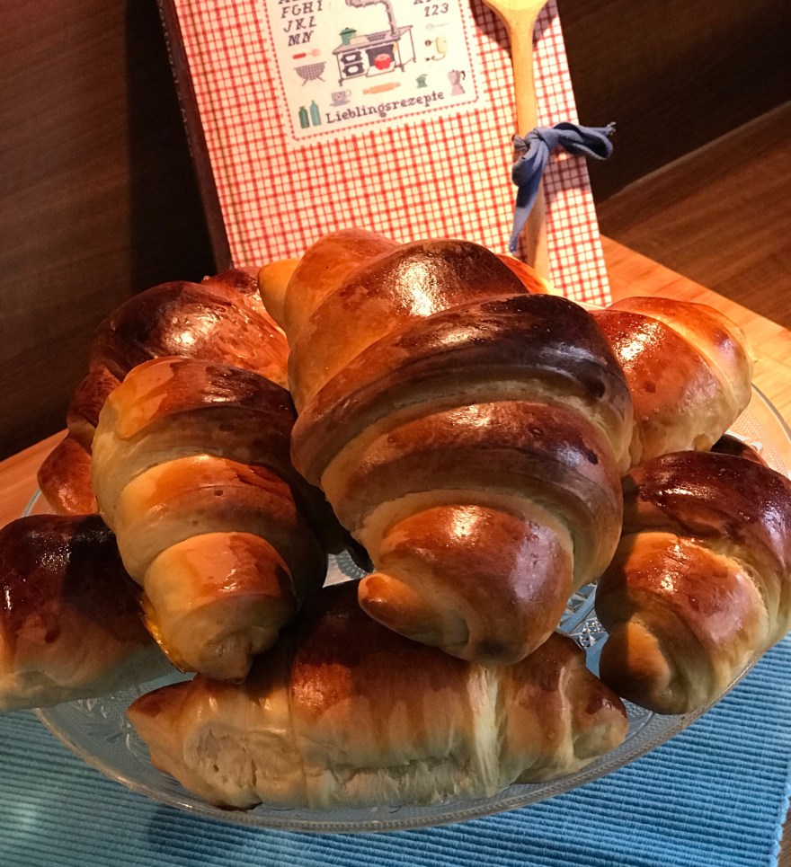 Portugiesische Croissants