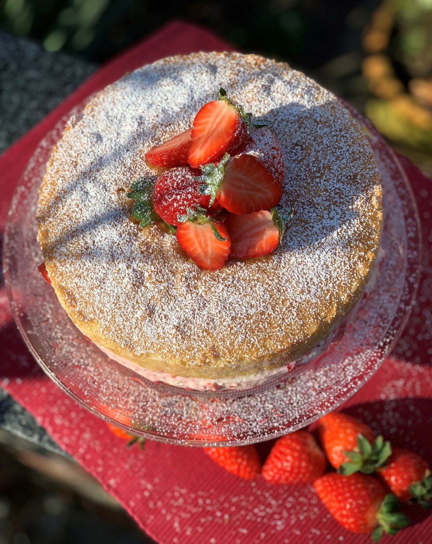 Viktoria Sponge Cake